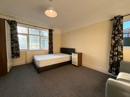 Edge Lane, Chorlton, Manchester, M21 9JY - Photo 2