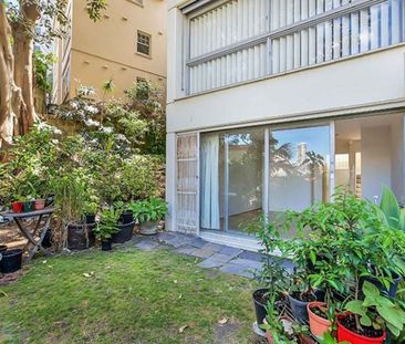 Bright Studio Garden Apartment in sought after 'Ercildoune' - Photo 3