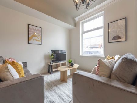 Clarence Street, Bramley, Leeds - Photo 2