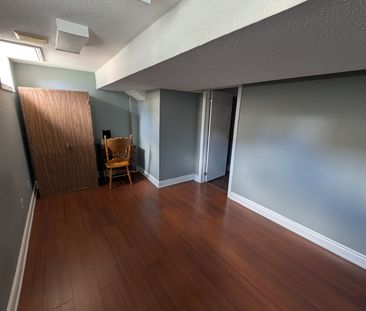 For Lease - 10 May Apple Terrace, Toronto, Ontario - Photo 3