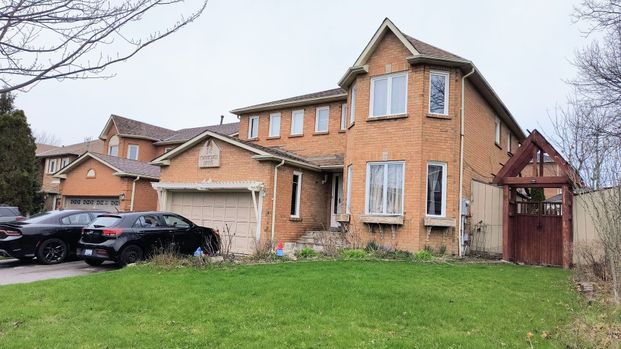 For Lease - 18 Carmichael Drive, Whitby, Ontario - Photo 1