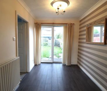 3 bedroom terraced house to rent - Photo 1
