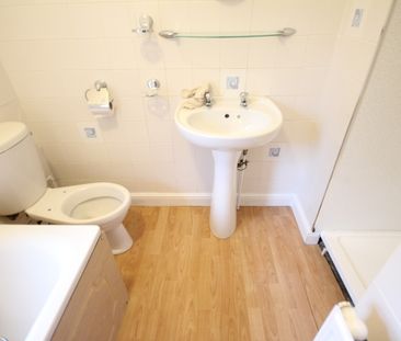 Stamford Road, Northants, Kettering, NN16 - Photo 4