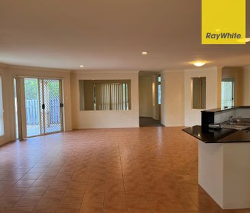 Spacious Family Living in Prime Location! - Photo 3