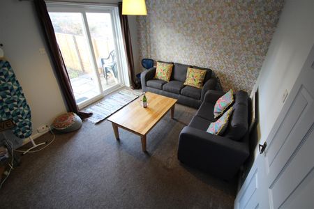 Chapel Fold, Hyde Park, Leeds, LS6 3RG - Photo 4