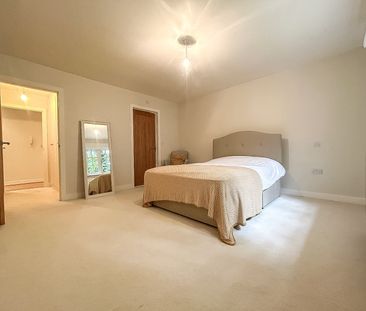 Rosina Court, CM21, Sawbridgeworth - Photo 3