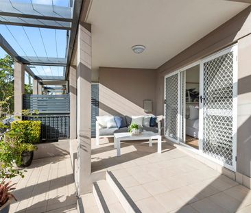 Contemporary apartment just a short walk to Fairlight beach - Photo 6