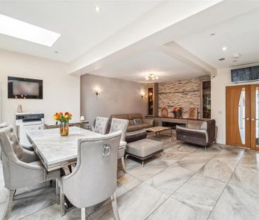 4 bedroom semi-detached house to rent - Photo 1