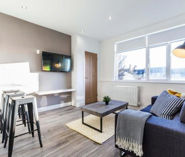 4 bedroom flat to rent - Photo 6