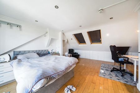 5 bedroom detached house to rent - Photo 3