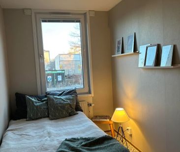 Tempelriddarvägen, Skärholmen - Photo 2
