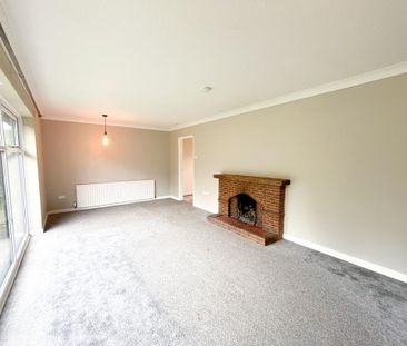 3 bedroom detached bungalow to rent - Photo 1