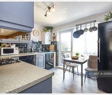 3 bedroom end of terrace house to rent - Photo 6