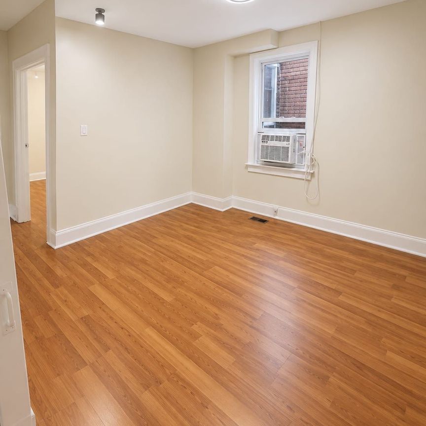 For Lease - 1355 Danforth Avenue Unit# 2nd Flr, Toronto, Ontario - Photo 1