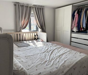 3 bedroom detached house to rent - Photo 2