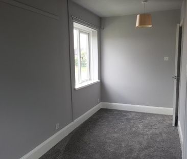 2 bedroom semi-detached house to rent - Photo 4