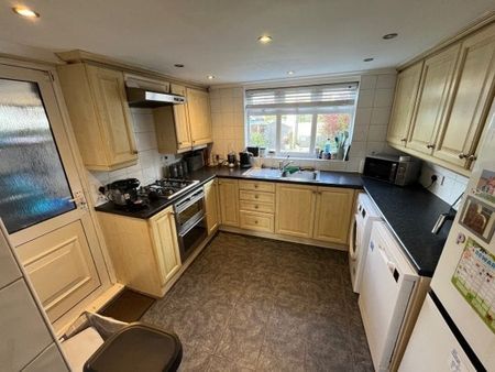 Fairfax Drive, Westcliff-on-Sea, Property for rent - Photo 4