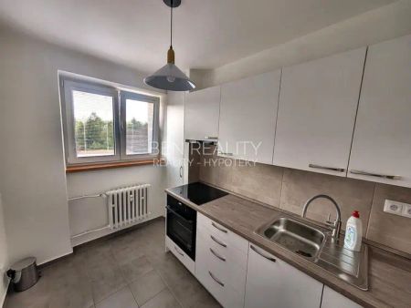 Pronájem bytu 3+1 Slavičín, sídliště Malé Pole - po kompletní rekonstrukci - Fotografie 3