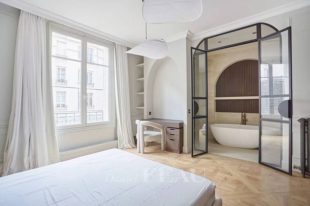 Location appartement, Paris 7ème (75007), 6 pièces, 267 m², ref 84944921 - Photo 1