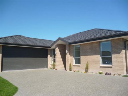 22 Malachy Grove, Aidanfield - Christchurch - Photo 2