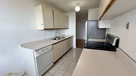 For Lease - 25 Kensington Road Unit# 1407, Brampton, Ontario - Photo 2