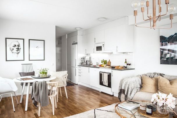 Karldalsallén, Örebro - Photo 1