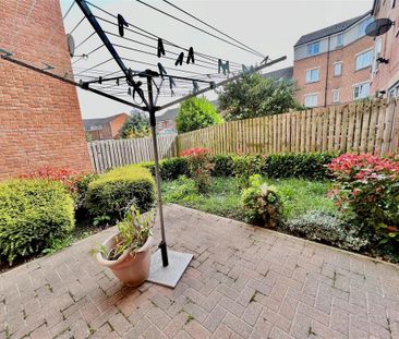 2 bedroom apartment to rent - Photo 6
