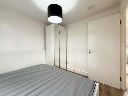 Hereward Road, London, SW17 - Photo 3