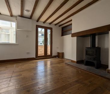 2 bedroom terraced house to rent - Photo 3