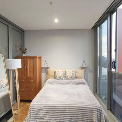 Fully Furnished - Bay View - Best Location - Photo 1