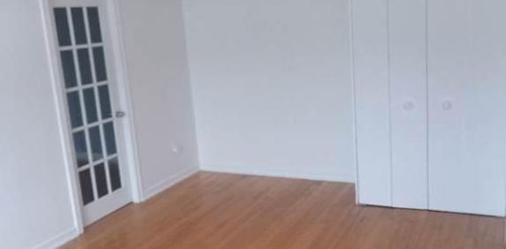 3½ rénové au sommet (vue unique + ensoleillé toute la journée) - Photo 2