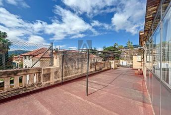 Casa señorial junto a la Clínica Teknon, Barcelona