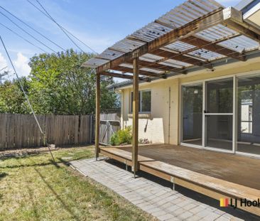 12B Eggleston Crescent, Chifley ACT, Belconnen - Photo 6