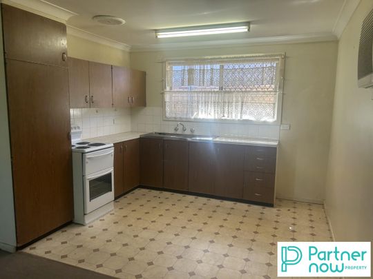 2/44 Denne Street, TAMWORTH NSW 2340 - Photo 1