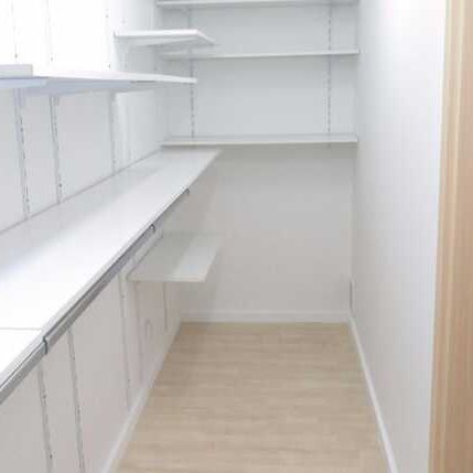 3 camere, 100 mp, prima inchiriere, parcare, zona strazii Dinu Lipatti - Photo 1