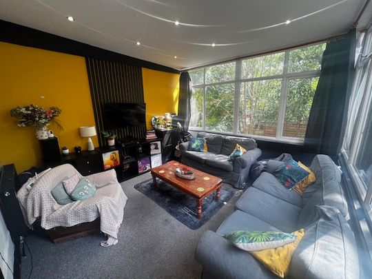 Ash Crescent - Photo 1