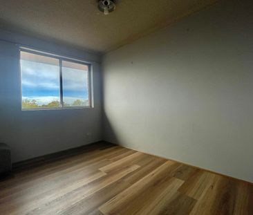 Convenient Prime Location - Photo 4