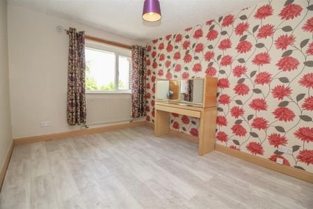 3 Bedroom House - Townhouse - Photo 3