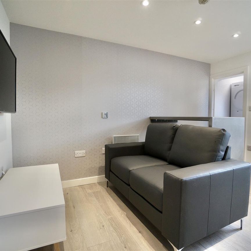 Apartment 1, 14 Deiniol Road - Photo 1