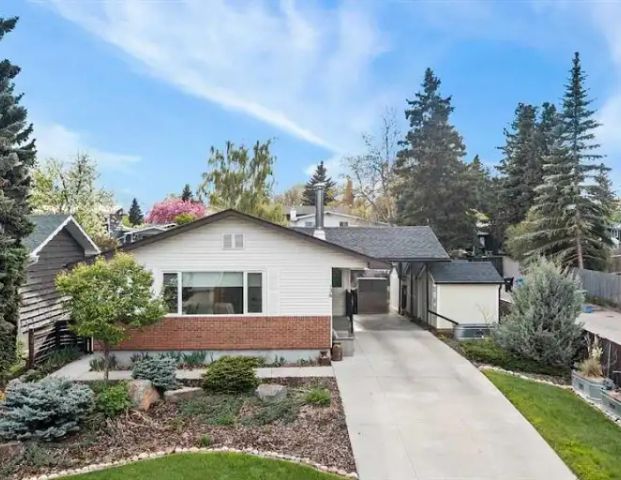 Bright & Spacious Basement for Rent – 136 Bracebridge Crescent SW, Calgary | 136 Bracebridge Crescent Southwest, Calgary - Photo 1