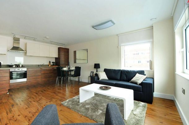 2 bedroom flat to rent - Photo 1