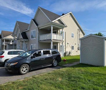 Beau grand 4 et demi Libre le 1er janvier 2026 - Photo 2