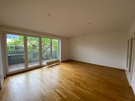 DI – schöne 2-Zimmer-Wohnung mit Balkon im 2. OG mit Fahrstuhl im grünen Fahrland - Foto 2