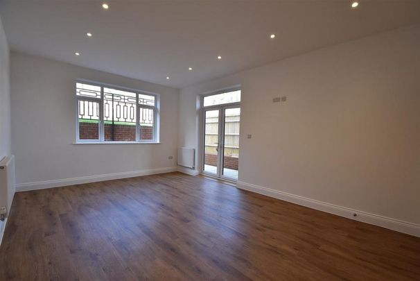 3 bedroom house to rent - Photo 1