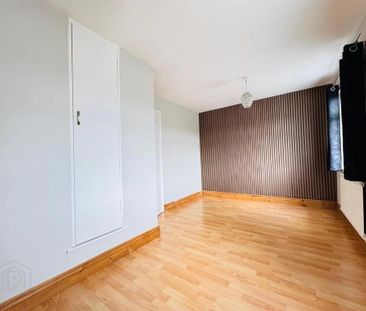 105 East Way, Rathcoole, Newtownabbey, BT37 9NW - Photo 3