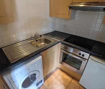 1 bedroom flat to rent - Photo 4