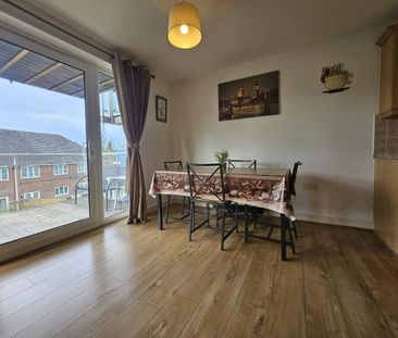 2 Bed Flat, Foxglove Way, LU3 - Photo 4