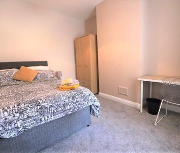 3 bedroom terraced house to rent - Photo 5