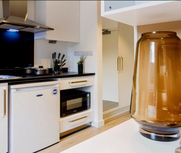 Bronze Studio - Photo 4