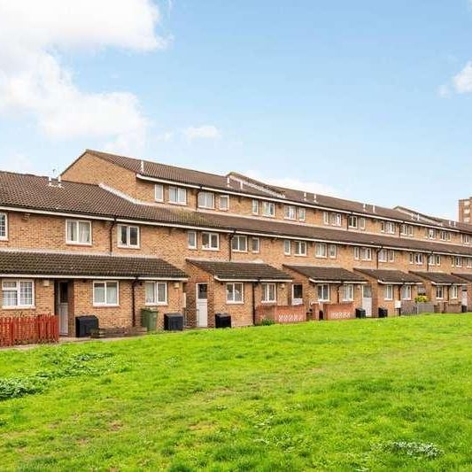 Canterbury Place, Elephant And Castle, SE17 - Photo 2